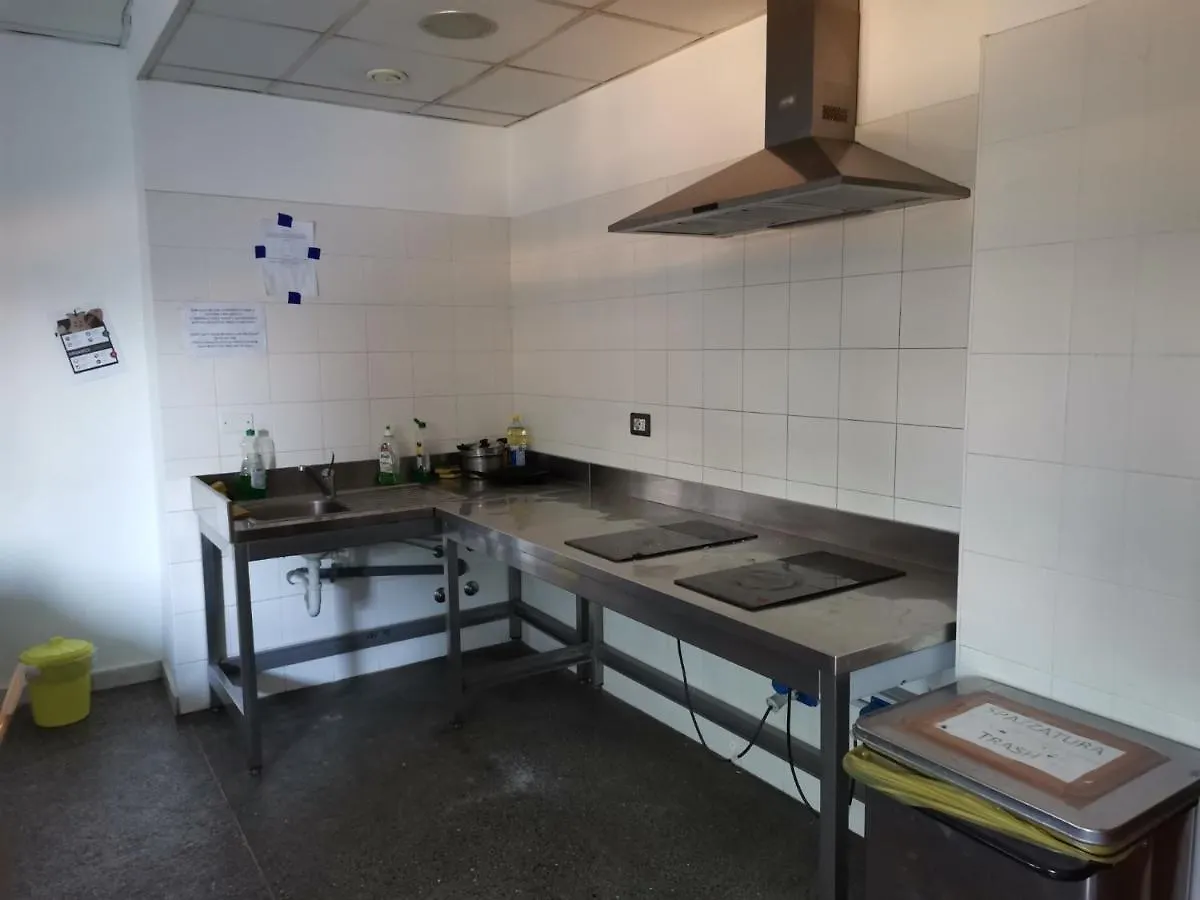 For Students Only Cosy Ensuite Rooms At Galileo Galilei In Milánó Apartman